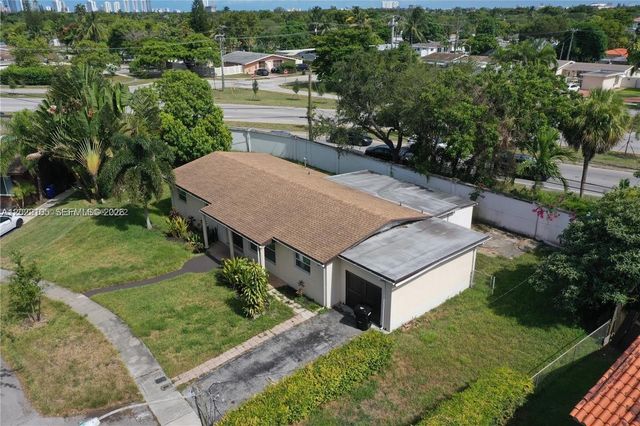 870 NE 182nd St, North Miami Beach, FL 33162