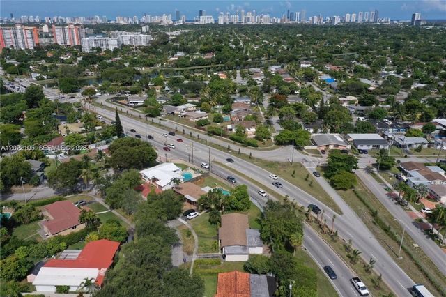 870 NE 182nd St, North Miami Beach, FL 33162