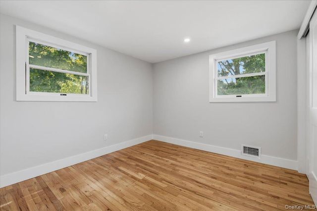 103 Bonnie Road, Oakdale, NY 11769