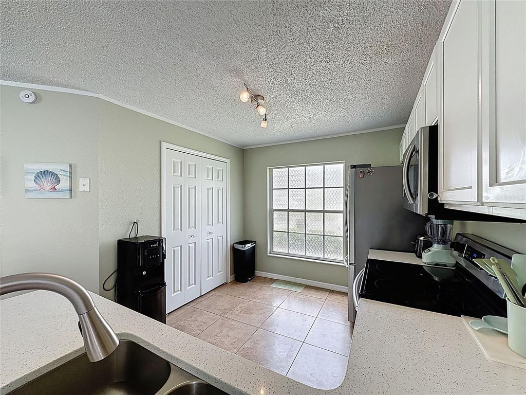 Image 14 of property listing at 2408 SAINT AUGUSTINE BOULEVARD, Haines City, FL 33844