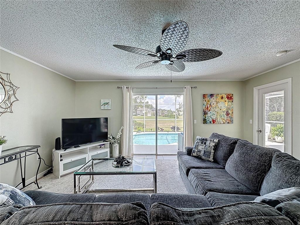 Image 9 of property listing at 2408 SAINT AUGUSTINE BOULEVARD, Haines City, FL 33844