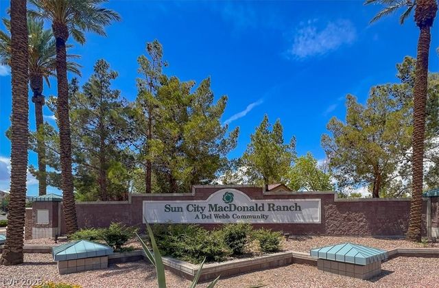 2116 Eagle Watch Drive, Henderson, NV 89012