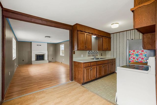 7927 Greeley Avenue, Kansas City, KS 66109