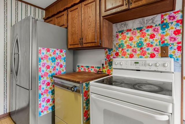 7927 Greeley Avenue, Kansas City, KS 66109