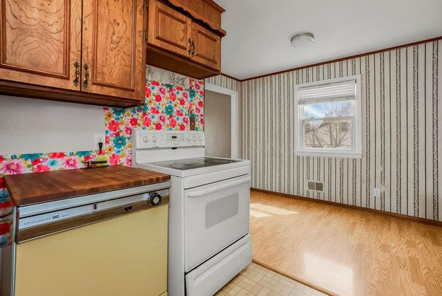 7927 Greeley Avenue, Kansas City, KS 66109