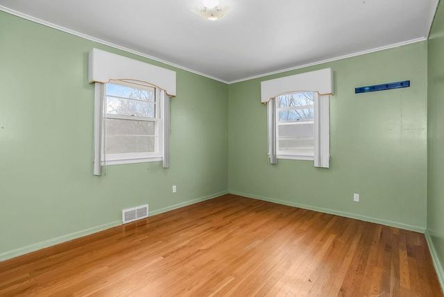 7927 Greeley Avenue, Kansas City, KS 66109