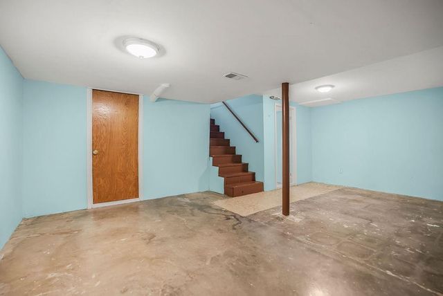 7927 Greeley Avenue, Kansas City, KS 66109