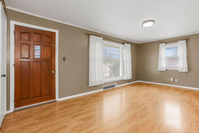 7927 Greeley Avenue, Kansas City, KS 66109