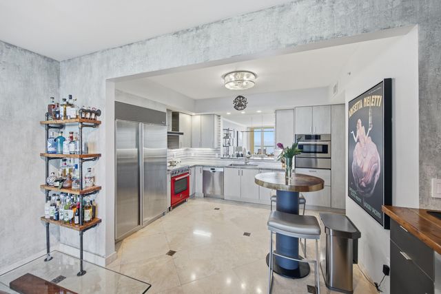 2110 N OCEAN Boulevard 9D, Fort Lauderdale, FL 33305