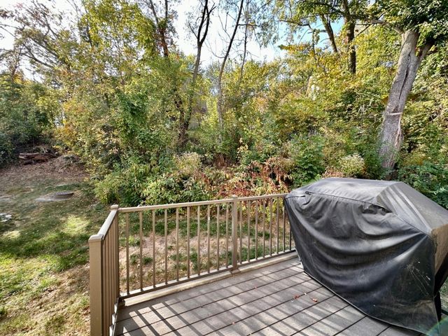 275 Holiday Road 1, Coralville, IA 52241