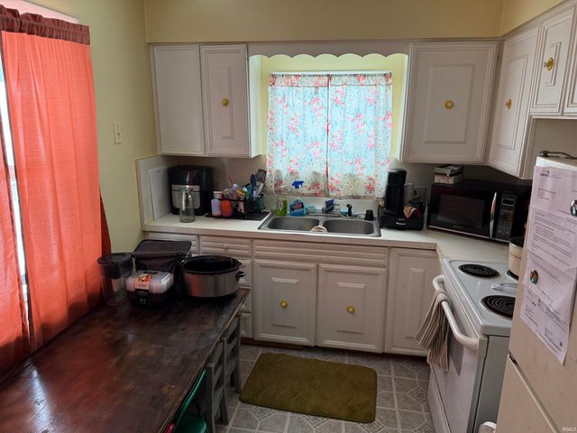 1922 Bergan Street, South Bend, IN 46628