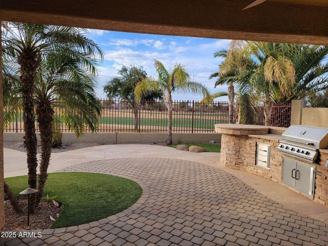 6850 S Birdie Way, Gilbert, AZ 85298