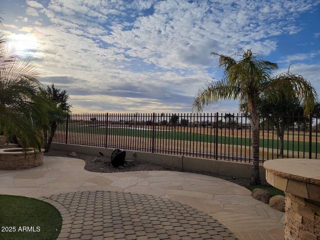 6850 S Birdie Way, Gilbert, AZ 85298