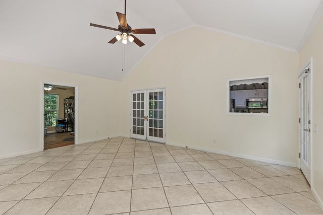 2524 Distillery Rd, Greenbrier, TN 37073