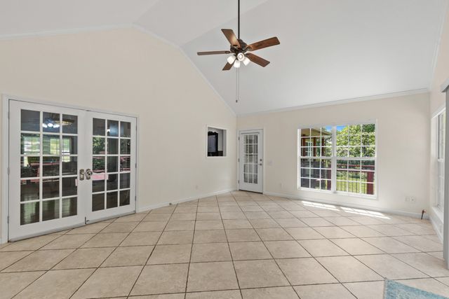 2524 Distillery Rd, Greenbrier, TN 37073