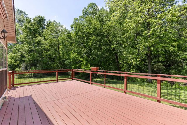 2524 Distillery Rd, Greenbrier, TN 37073