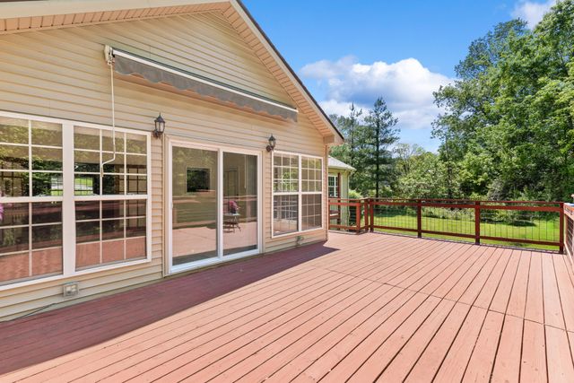 2524 Distillery Rd, Greenbrier, TN 37073