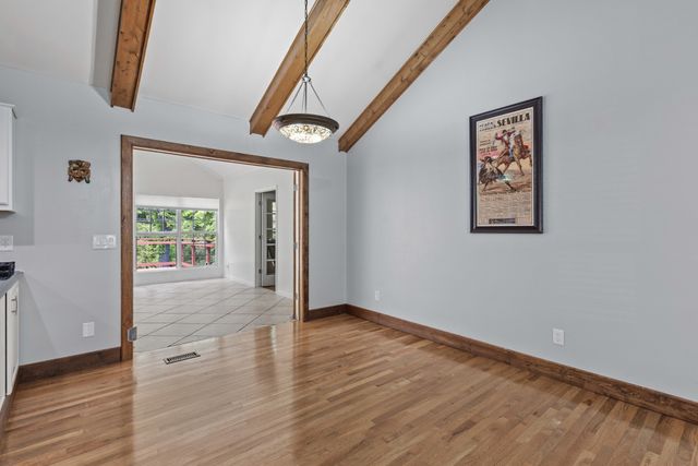 2524 Distillery Rd, Greenbrier, TN 37073