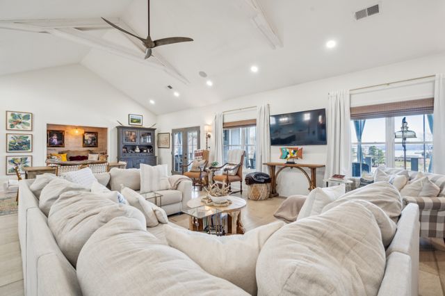 15 Driftwood Ln, Buchanan, TN 38222