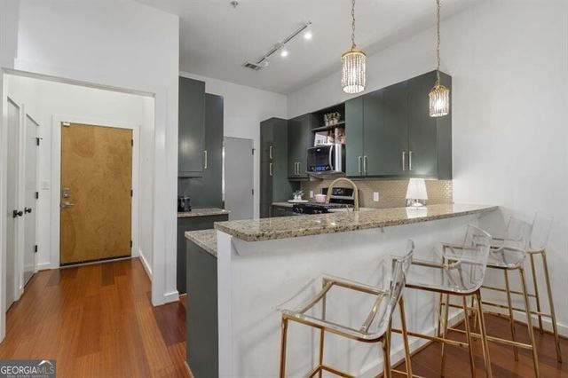 870 Inman Village Parkway NE 212, Atlanta, GA 30307