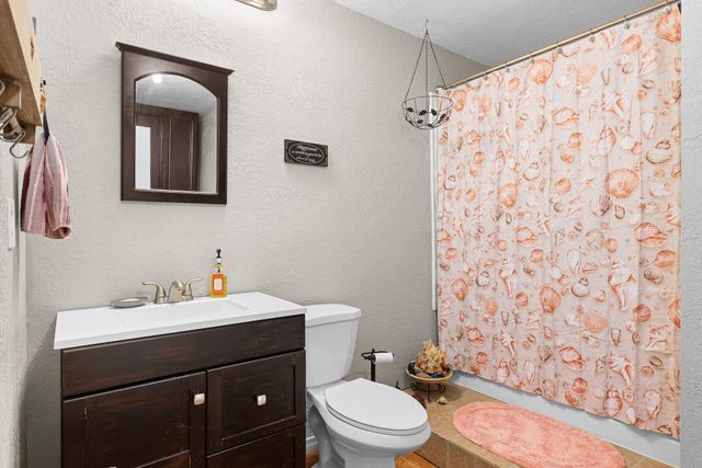 4942 Old Wagon Lane, Richards, TX 77873