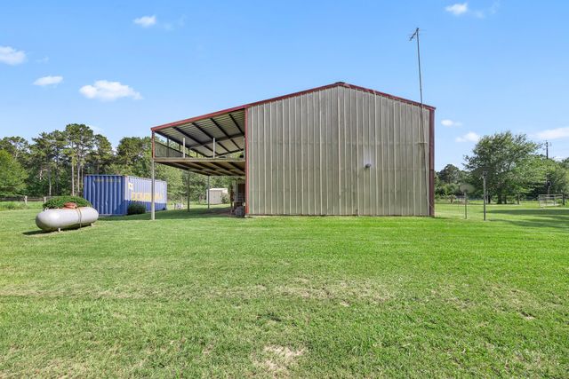 4942 Old Wagon Lane, Richards, TX 77873