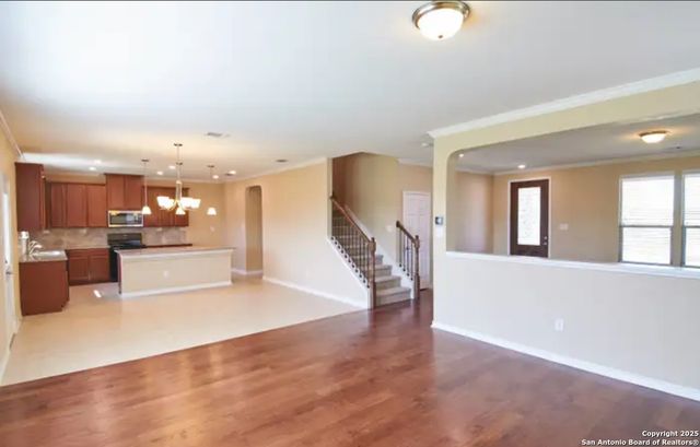 223 anchor, Universal City, TX 78148