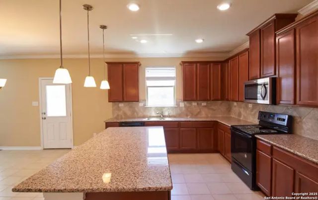 223 anchor, Universal City, TX 78148