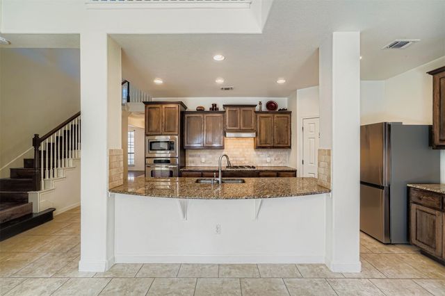 212 Great Circle CV, Austin, TX 78717