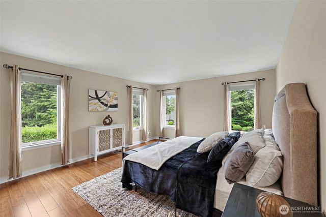 1216 88th Place NE, Clyde Hill, WA 98004