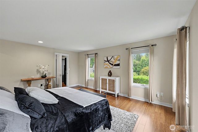 1216 88th Place NE, Clyde Hill, WA 98004