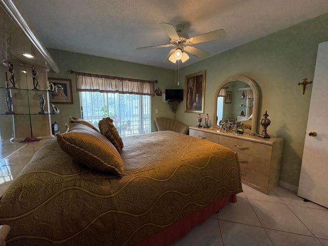 175 Bedford G, West Palm Beach, FL 33417