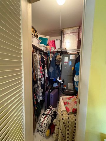 175 Bedford G, West Palm Beach, FL 33417