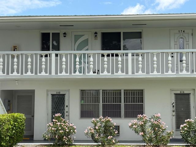 175 Bedford G, West Palm Beach, FL 33417