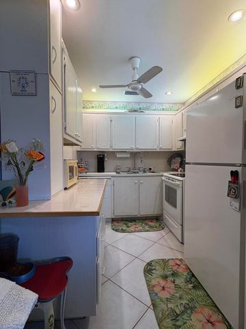 175 Bedford G, West Palm Beach, FL 33417