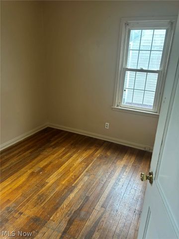 828 Marmion Avenue, Youngstown, OH 44502