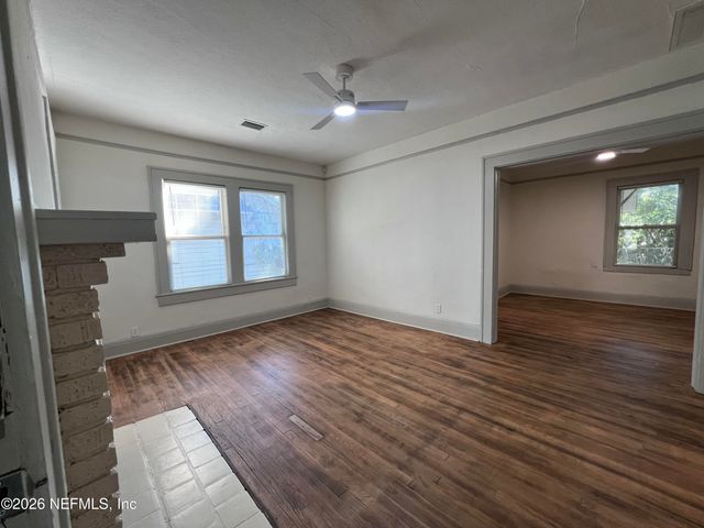 606 E 60TH Street, Jacksonville, FL 32208