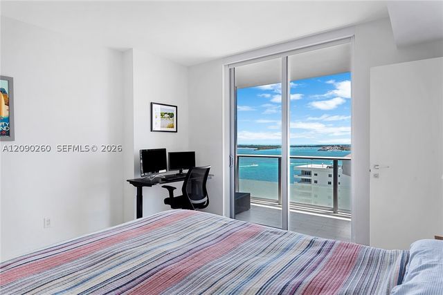 1300 Brickell Bay Dr 1905, Miami, FL 33131