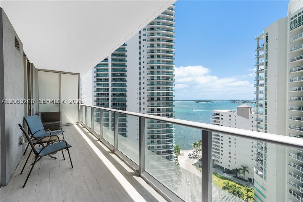 1300 Brickell Bay Dr 1905, Miami, FL 33131