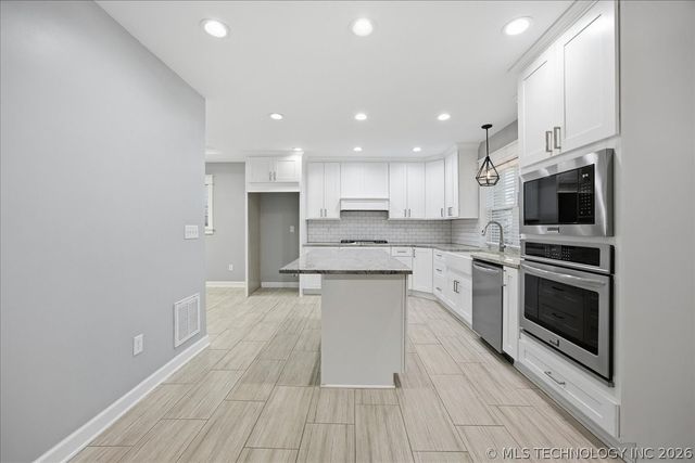 3046 S Cincinnati Avenue, Tulsa, OK 74114