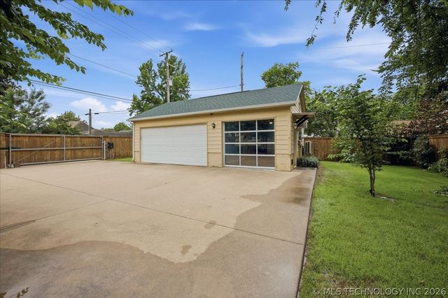 3046 S Cincinnati Avenue, Tulsa, OK 74114