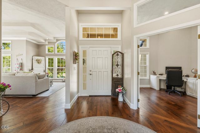 1072 Castlewood Drive, Medford, OR 97504