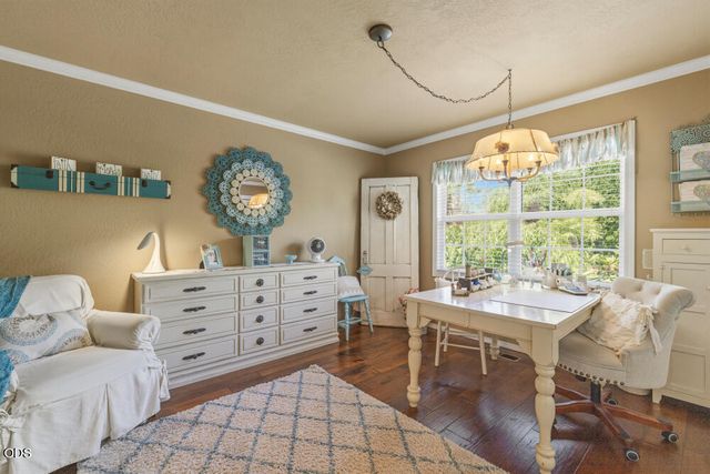 1072 Castlewood Drive, Medford, OR 97504