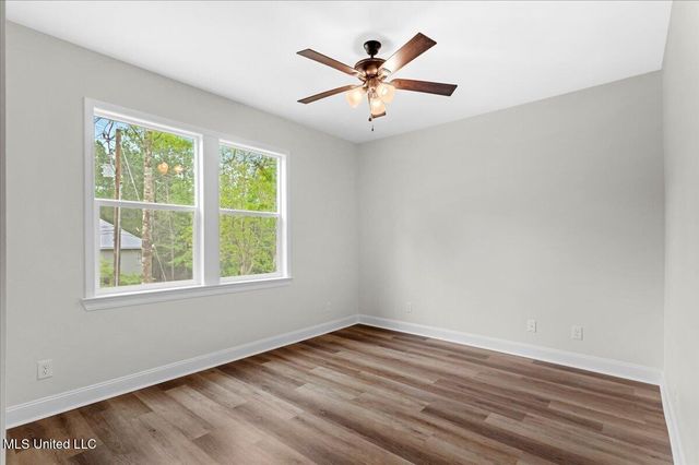 6015 Choctaw Place, Kiln, MS 39556