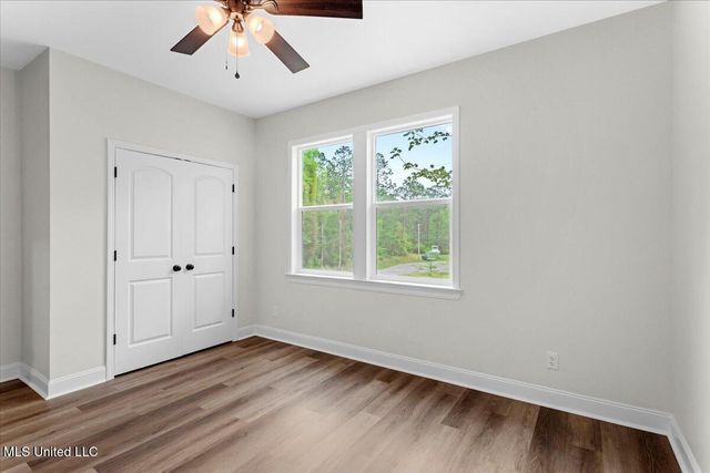 6015 Choctaw Place, Kiln, MS 39556