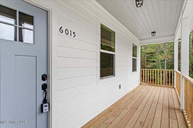 6015 Choctaw Place, Kiln, MS 39556