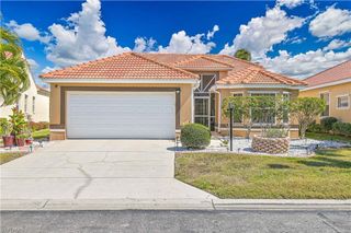 9918 Las Casas DR, Fort Myers, FL 33919