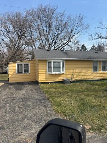 W1416 Locust ROAD, Genoa City, WI 53128