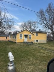 W1416 Locust ROAD, Genoa City, WI 53128