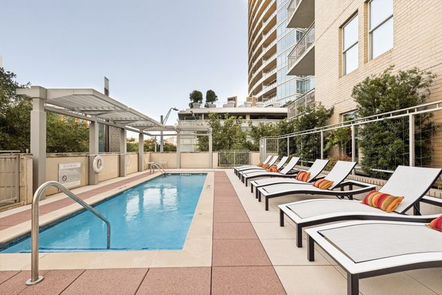 2323 N Houston Street 310, Dallas, TX 75219
